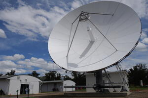 Photo of SouthPan's first satellite dish at Uralla, New South Wales. 