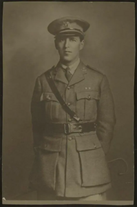 Portrait photograph of Jim Dennistoun in military uniform